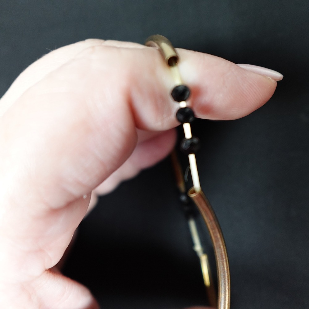 Bronze Tone Stretch Tube Bangle Bracelet Faceted Black Beads Minimalist Boho - Picture 5 of 5